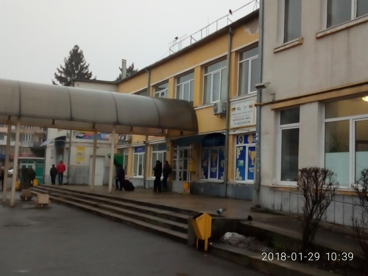 Hotel As 1 Uzhhorod Exterior photo